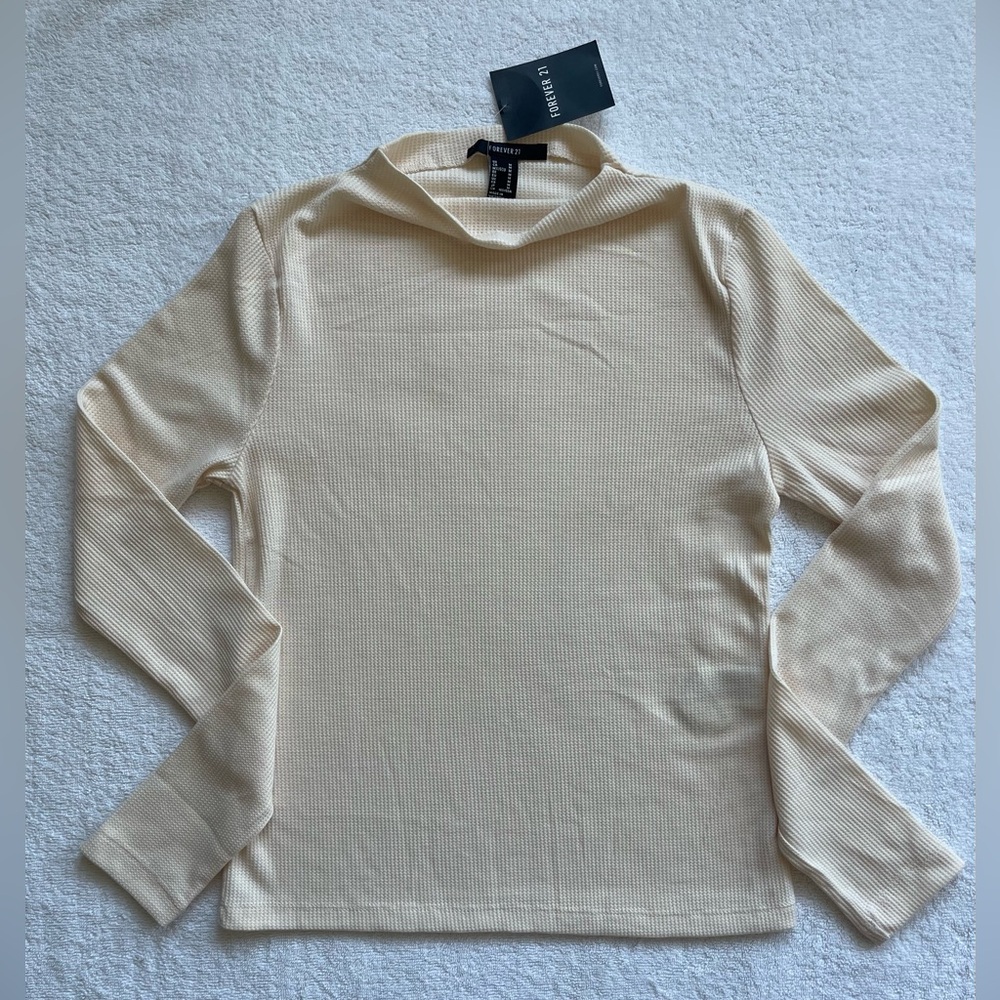 FOREVER 21 KNIT TOP